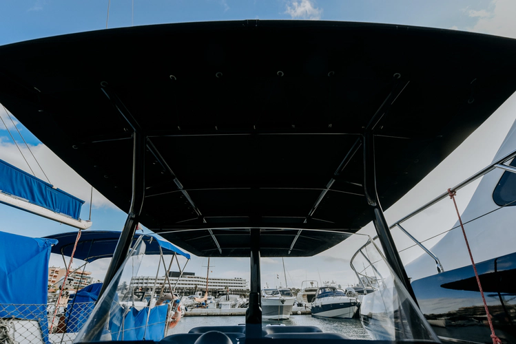 F11 Yacht Photos Pics 