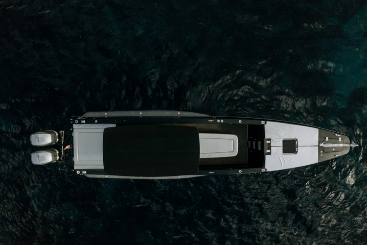 F11 Yacht Photos Pics 