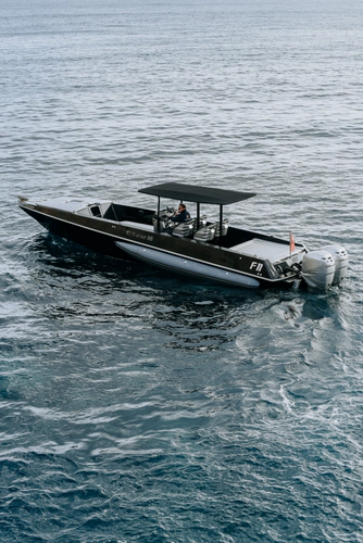 F11 Yacht Photos Pics 