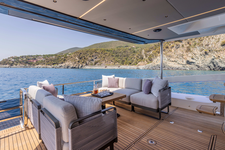 56 Fly On-order Yacht Photos Pics 