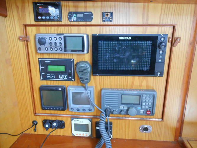 Alls Well, Tio Yacht Photos Pics 