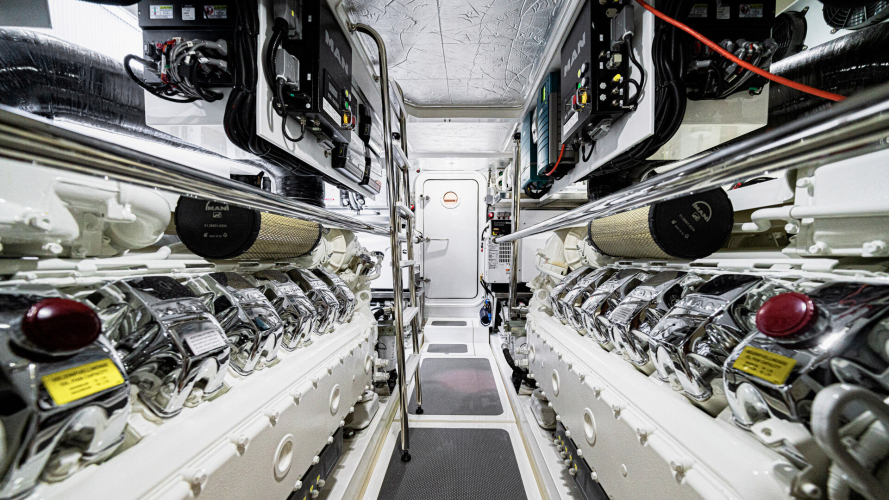 64 Sports Motor Yacht Yacht Photos Pics 