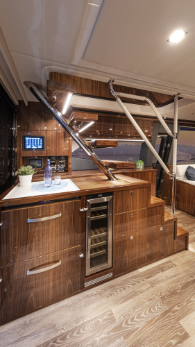 64 Sports Motor Yacht Yacht Photos Pics 