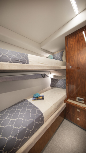 64 Sports Motor Yacht Yacht Photos Pics 