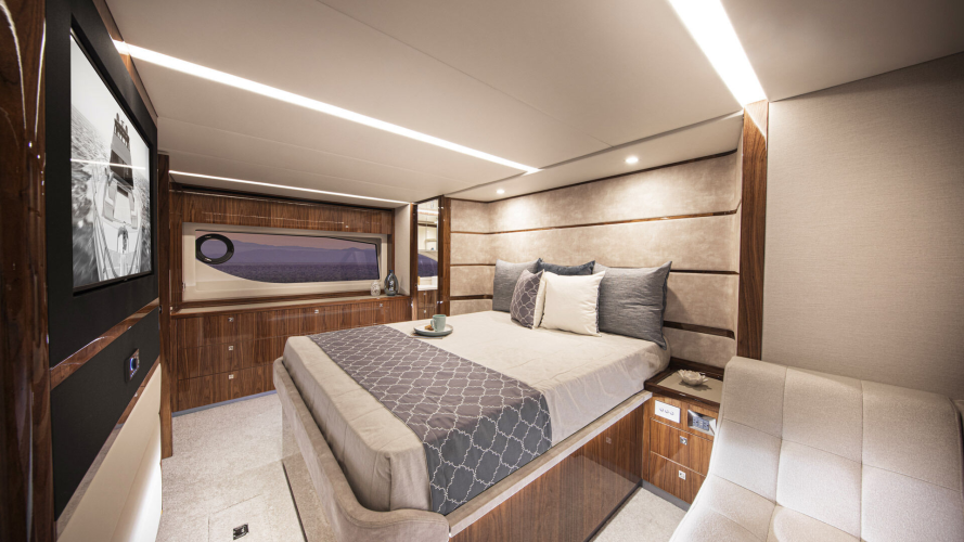 64 Sports Motor Yacht Yacht Photos Pics 