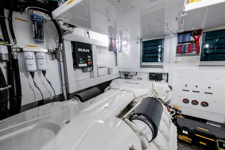 Steeln Yacht Photos Pics 