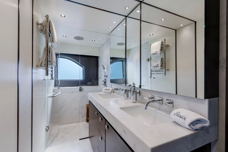 Steeln Yacht Photos Pics 