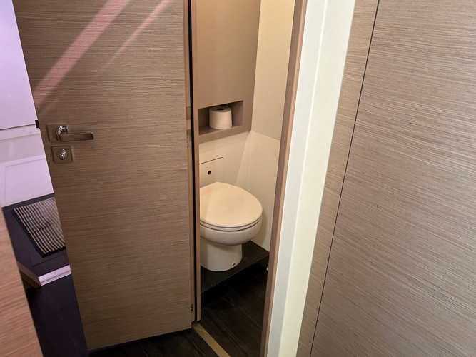 Monarch Yacht Photos Pics 