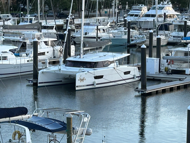 Monarch Yacht Photos Pics 