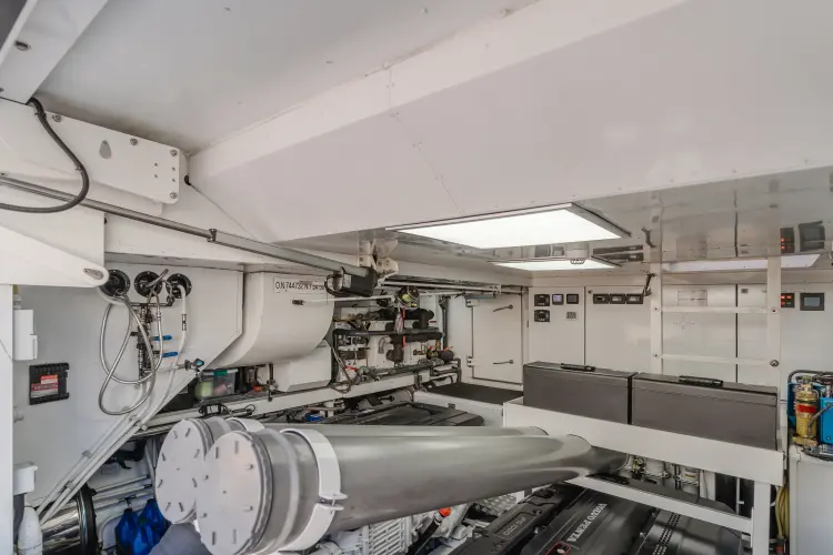 Gyrfalcon Yacht Photos Pics 