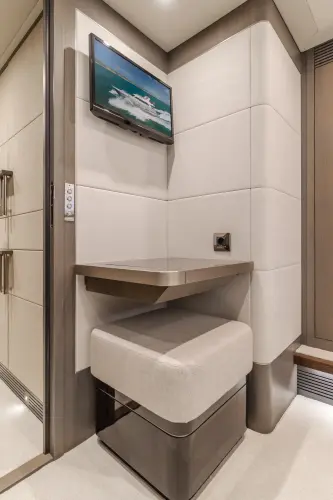 Gyrfalcon Yacht Photos Pics 
