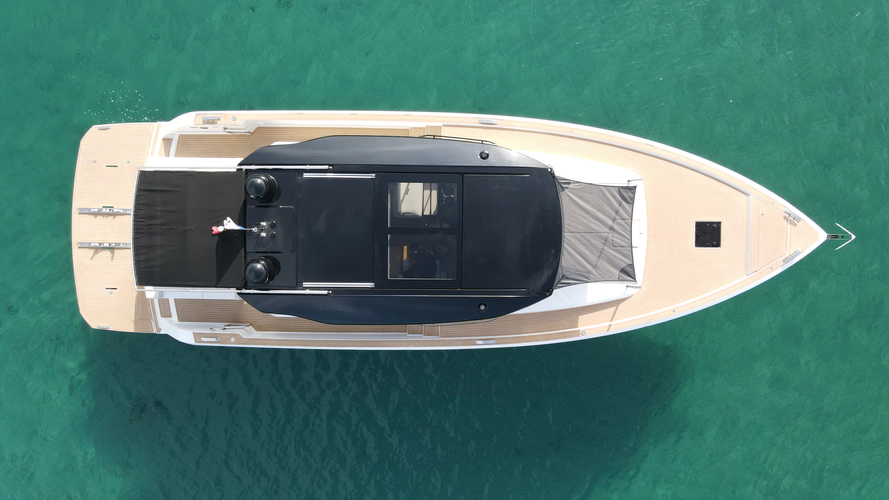 Kayenne Yacht Photos Pics 
