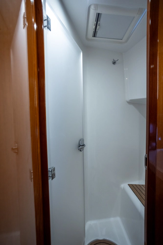 Amber Roots Yacht Photos Pics 