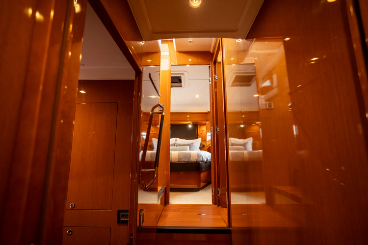Amber Roots Yacht Photos Pics 
