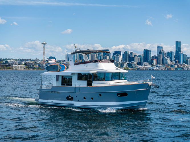 Amber Roots Yacht Photos Pics 