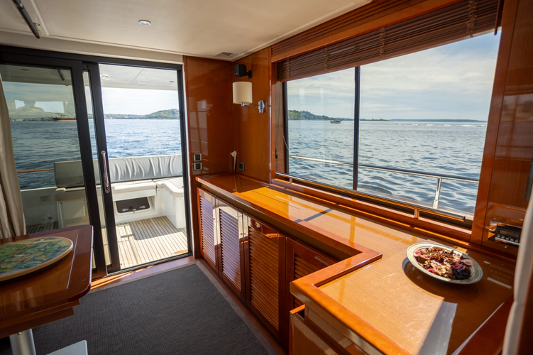 Amber Roots Yacht Photos Pics 