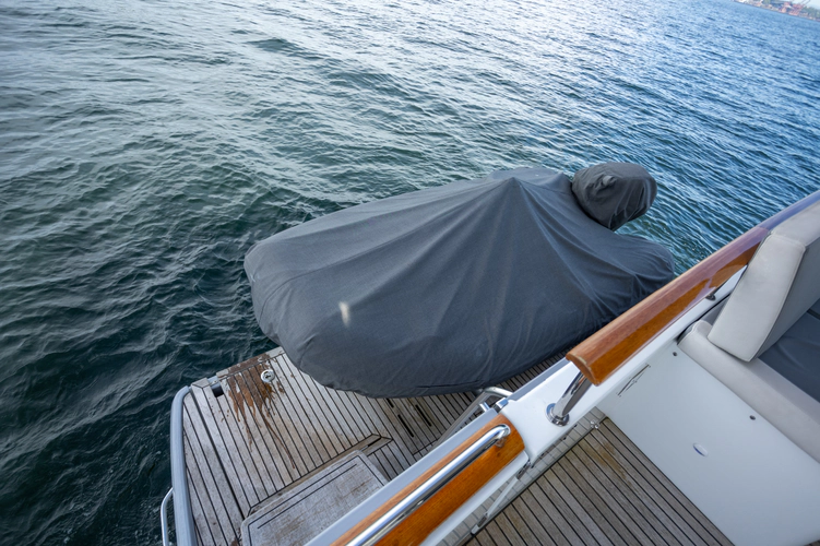 Amber Roots Yacht Photos Pics 