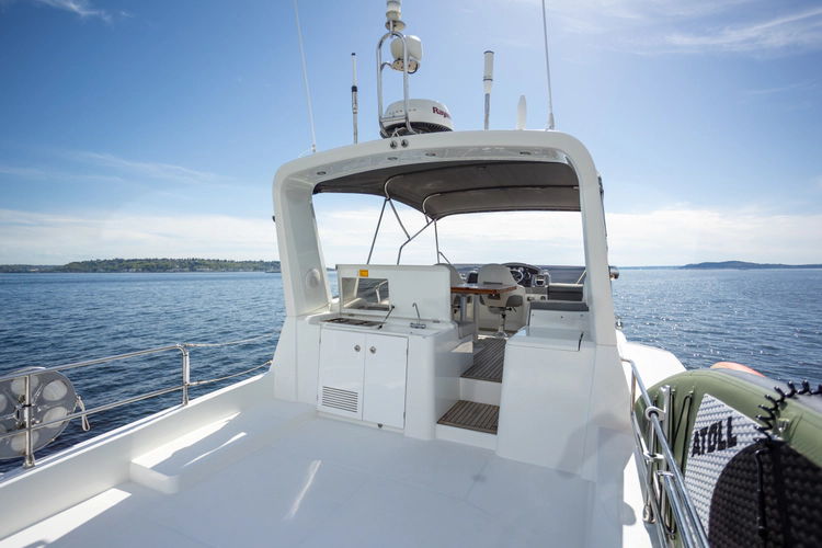 Amber Roots Yacht Photos Pics 