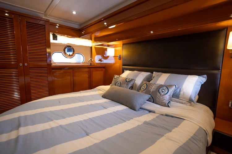 Amber Roots Yacht Photos Pics 