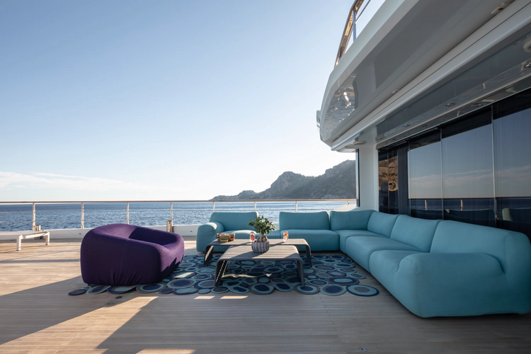 Q.m. Yacht Photos Pics 