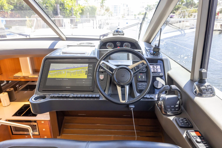 Quick Decision Yacht Photos Pics 