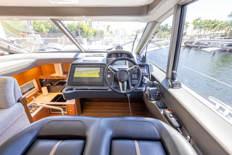 Quick Decision Yacht Photos Pics 
