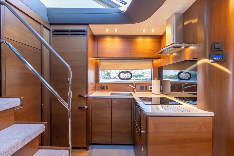 Quick Decision Yacht Photos Pics 