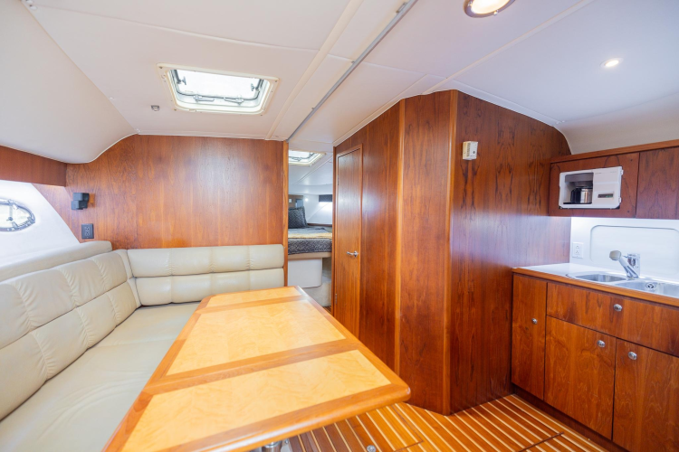 Mar's Bar Yacht Photos Pics 