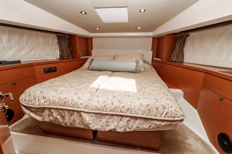 Ultima Risa Yacht Photos Pics 
