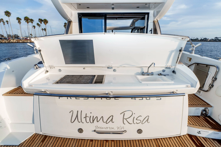 Ultima Risa Yacht Photos Pics 