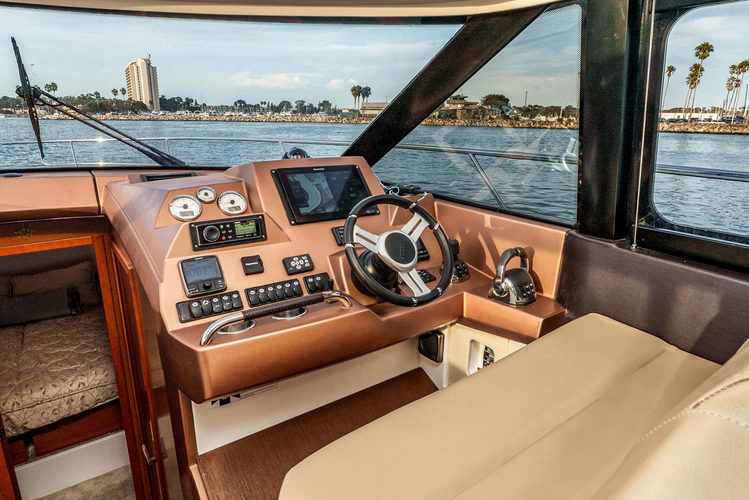 Ultima Risa Yacht Photos Pics 