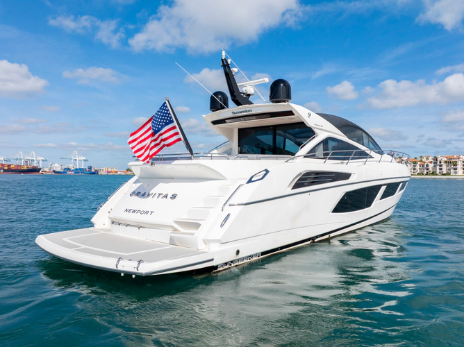 Gravitas Yacht Photos Pics 