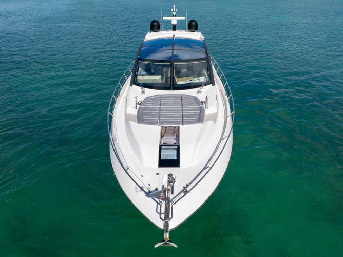 Gravitas Yacht Photos Pics 