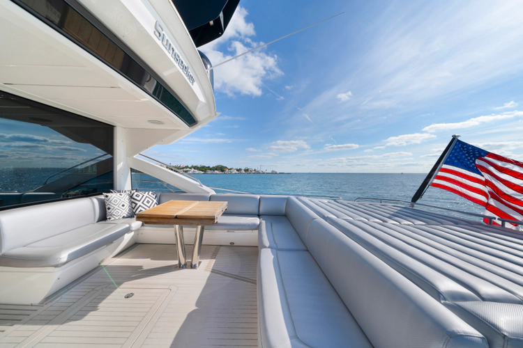 Gravitas Yacht Photos Pics 