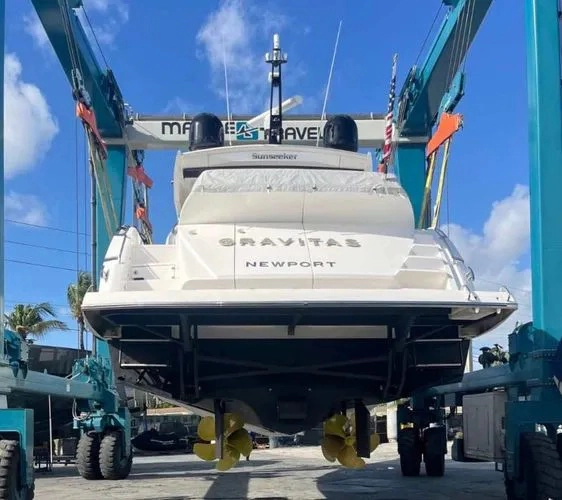Gravitas Yacht Photos Pics 