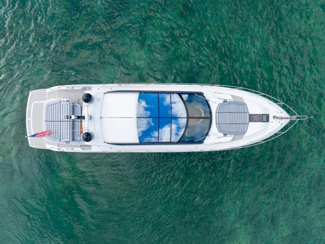 Gravitas Yacht Photos Pics 