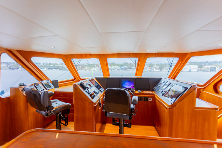 Dozer Yacht Photos Pics 