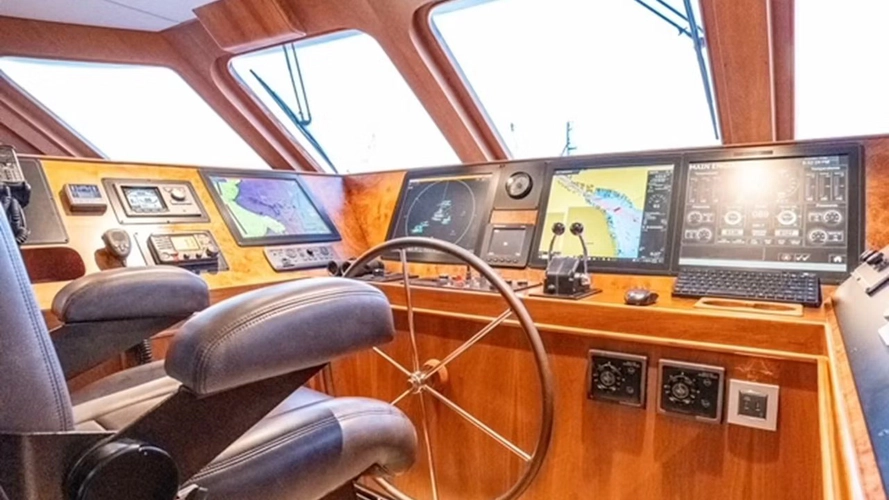 Dozer Yacht Photos Pics 