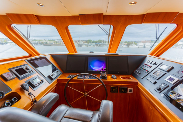 Dozer Yacht Photos Pics 
