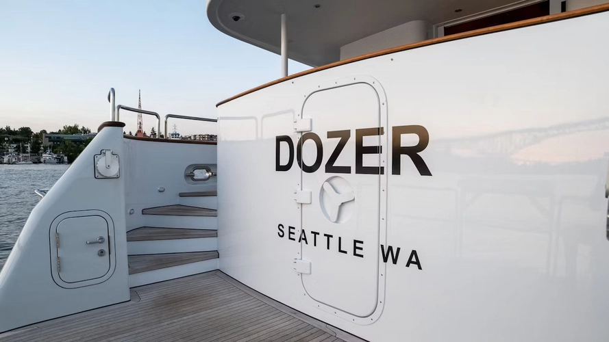 Dozer Yacht Photos Pics 