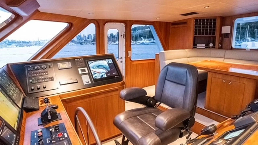 Dozer Yacht Photos Pics 
