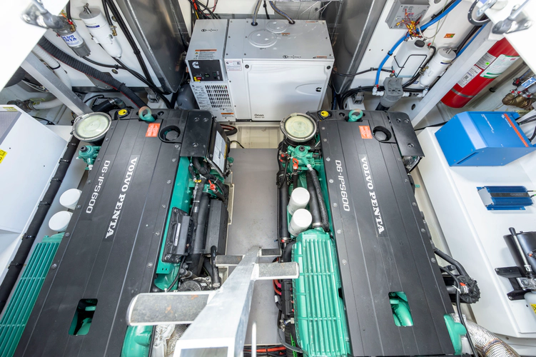 460 Yacht Photos Pics 