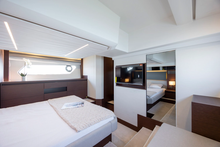 460 Yacht Photos Pics 