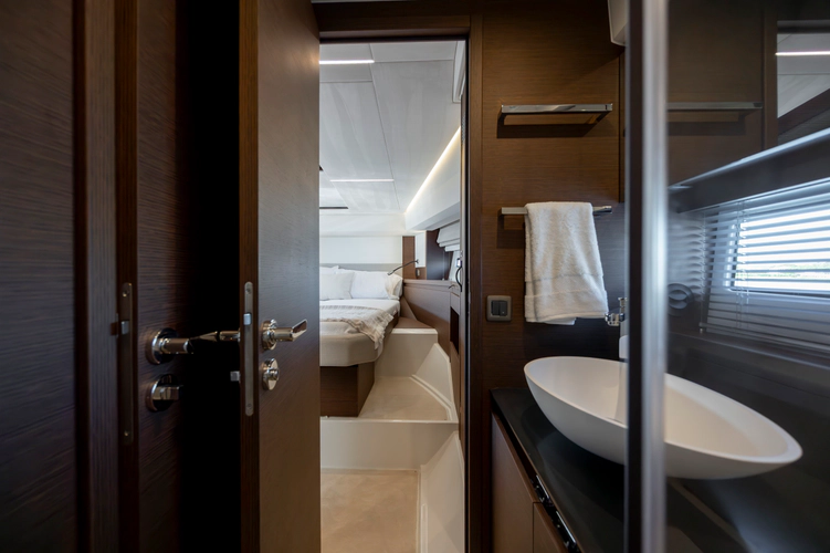 460 Yacht Photos Pics 