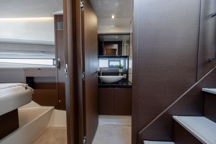 460 Yacht Photos Pics 