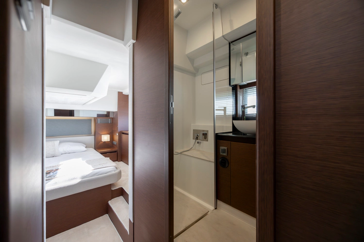 460 Yacht Photos Pics 