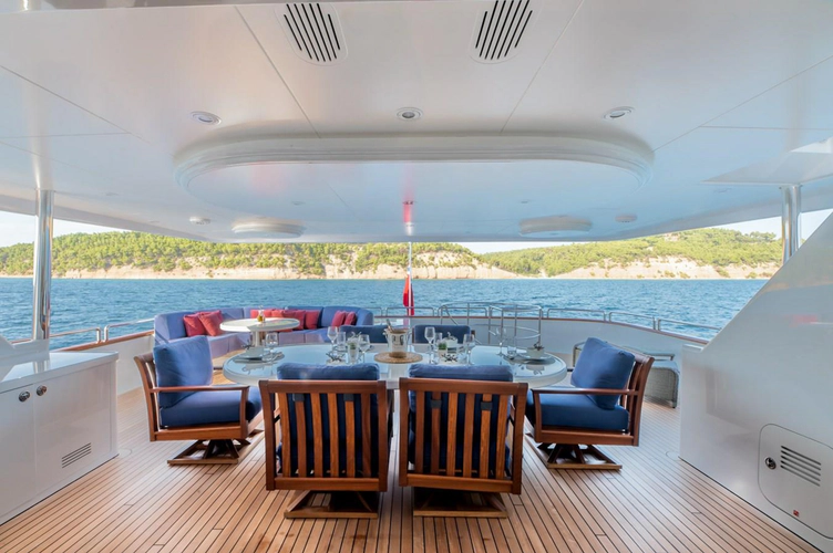 Lady Lucy Yacht Photos Pics 