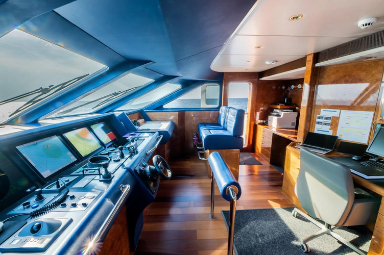 Lady Lucy Yacht Photos Pics 