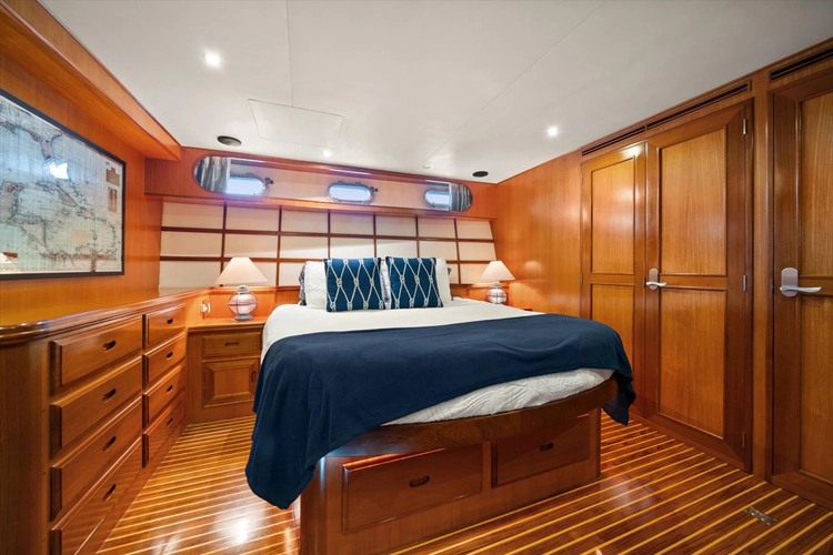 The Cotton Picker Yacht Photos Pics 