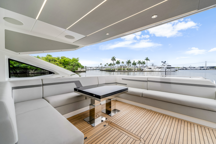 Predator 75 Yacht Photos Pics 